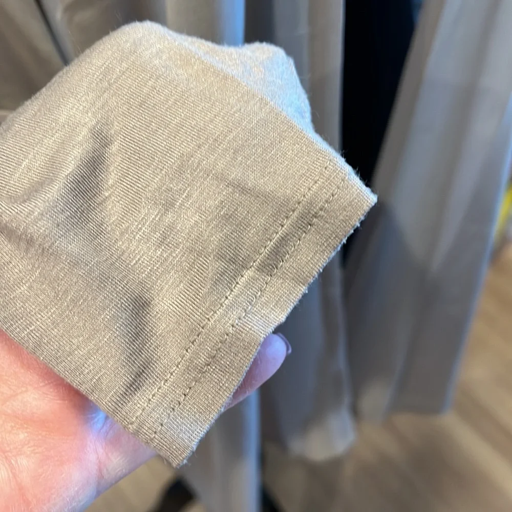 NWOT Marla Wynne Layers cover in Beige. 2x - Picture 7 of 10